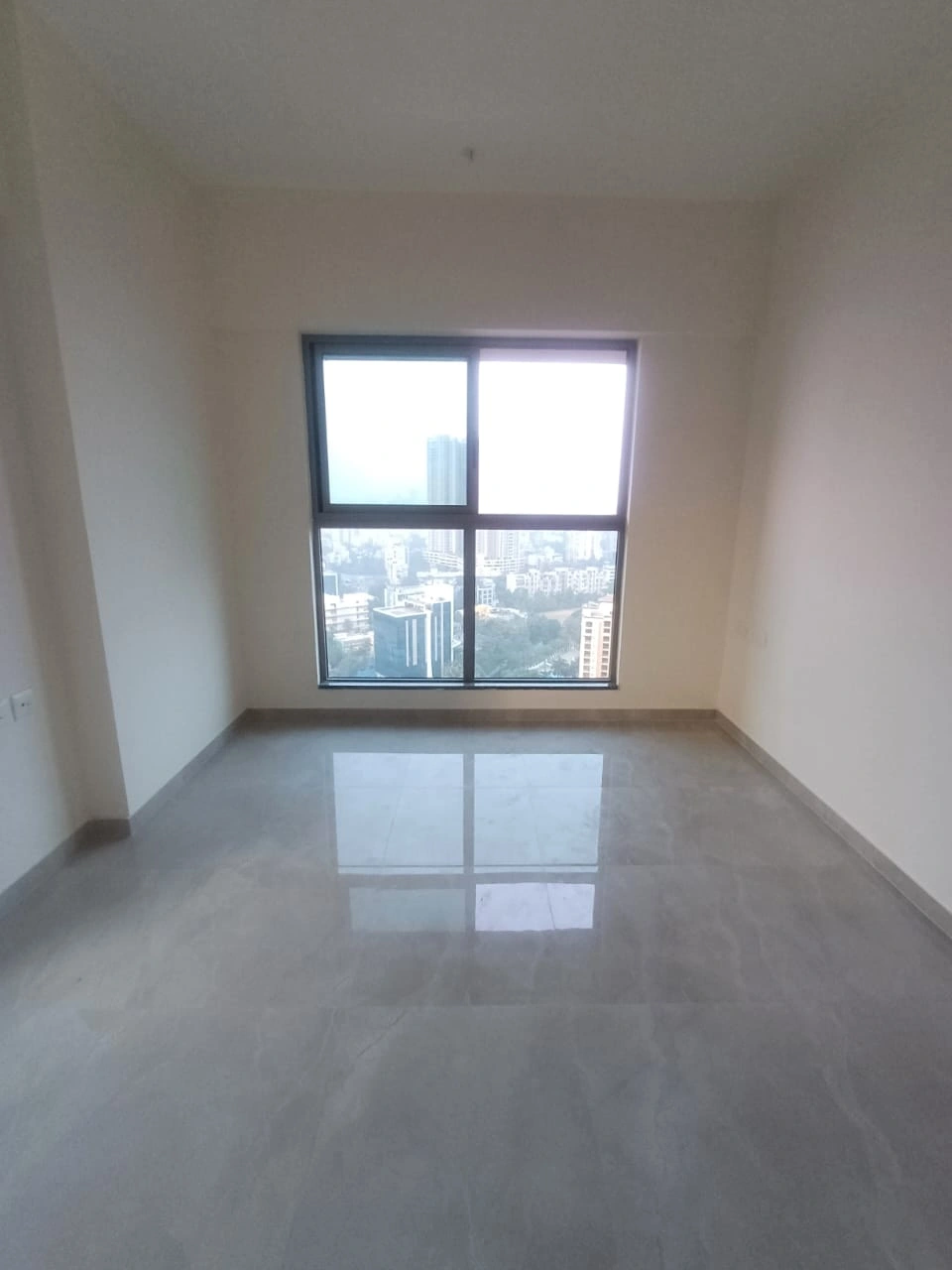 1 BHK Flat for Rent in Sheth irene, Malad West